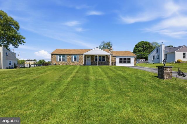3217 W MOUNT KIRK AVE, Norristown, PA 19403