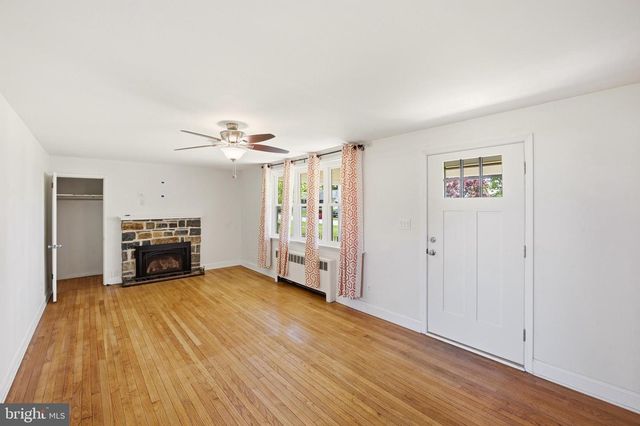 3217 W MOUNT KIRK AVE, Norristown, PA 19403