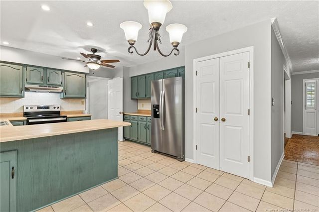 3209 Elms Thorpe Drive, Fayetteville, NC 28312