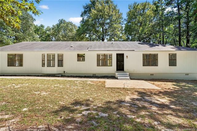 3209 Elms Thorpe Drive, Fayetteville, NC 28312