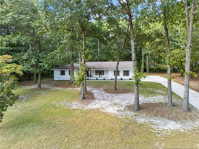3209 Elms Thorpe Drive, Fayetteville, NC 28312