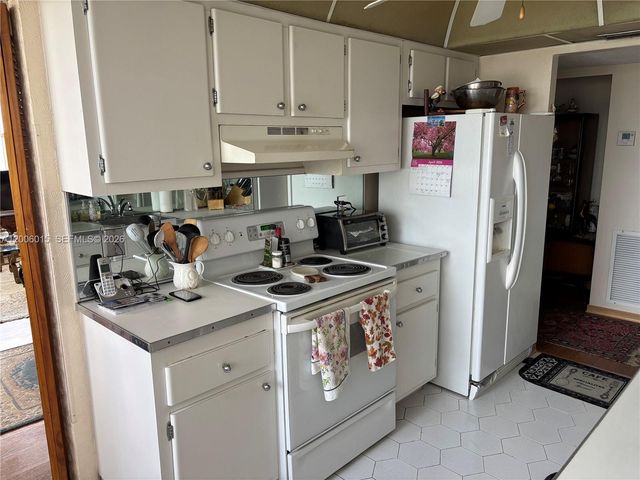 1200 NE Miami Gardens Drive 606W, Miami, FL 33179