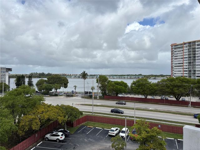 1200 NE Miami Gardens Drive 606W, Miami, FL 33179