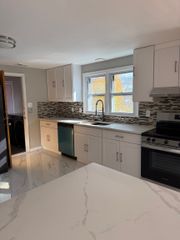 182 Arnoldale Road, West Hartford, CT 06119