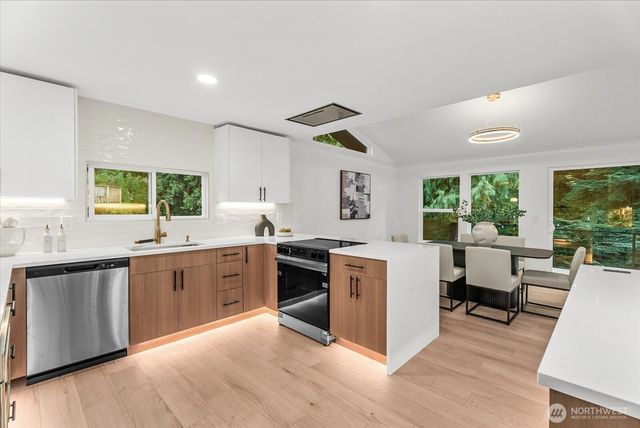 17037 154th Place SE, Renton, WA 98058