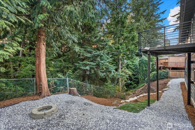 17037 154th Place SE, Renton, WA 98058