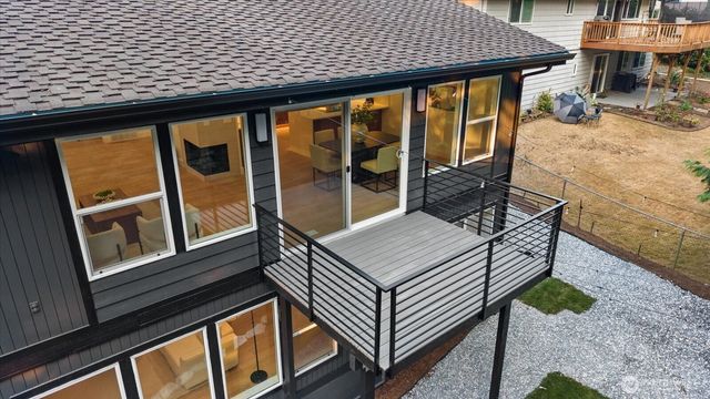 17037 154th Place SE, Renton, WA 98058