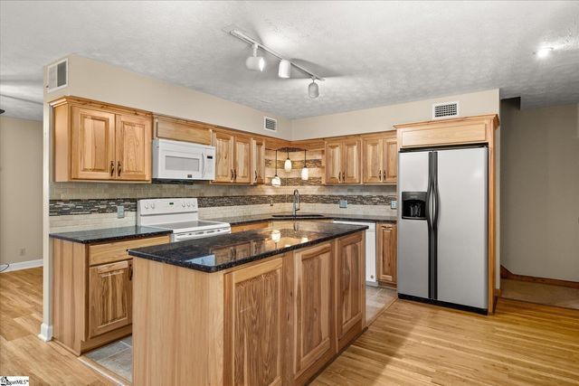 107 Forestdale Drive, Taylors, SC 29687