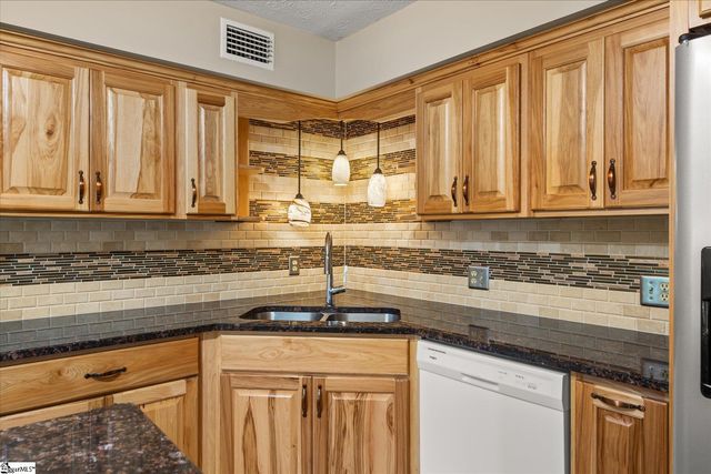 107 Forestdale Drive, Taylors, SC 29687