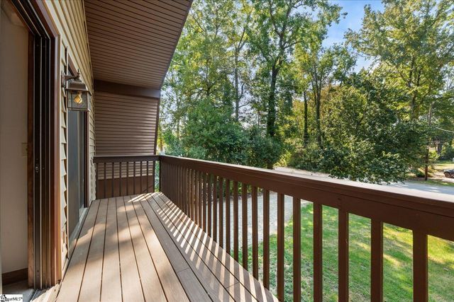 107 Forestdale Drive, Taylors, SC 29687