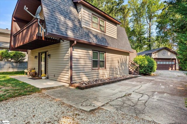 107 Forestdale Drive, Taylors, SC 29687
