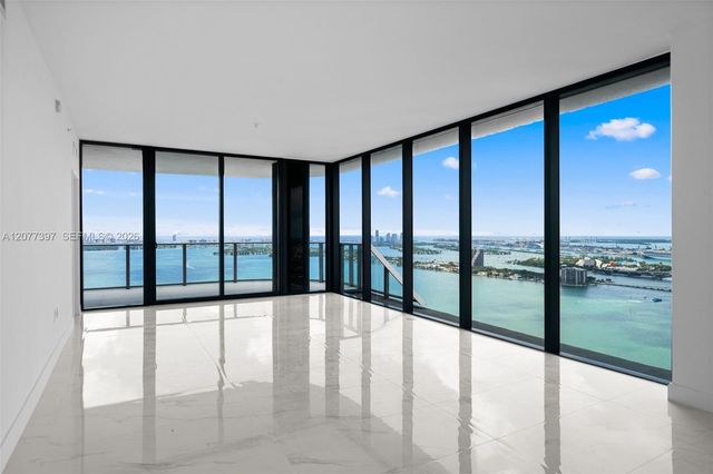 700 NE 24 2607, Miami, FL 33137