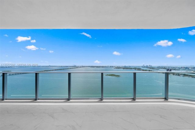 700 NE 24 2607, Miami, FL 33137