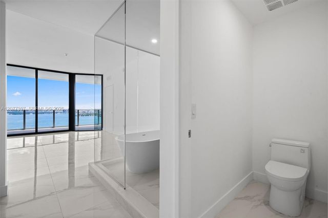 700 NE 24 2607, Miami, FL 33137