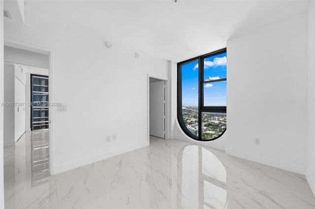 700 NE 24 2607, Miami, FL 33137