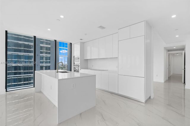 700 NE 24 2607, Miami, FL 33137