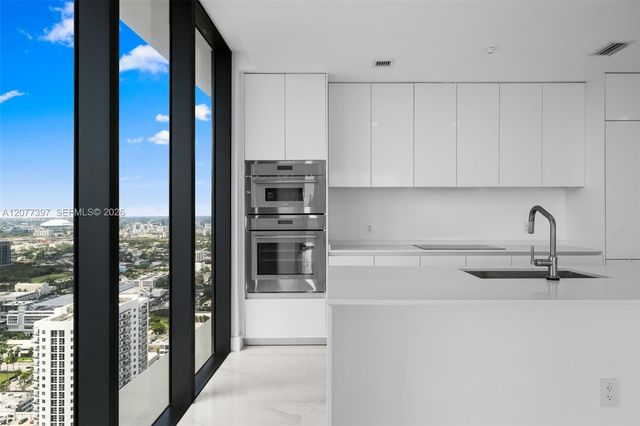 700 NE 24 2607, Miami, FL 33137