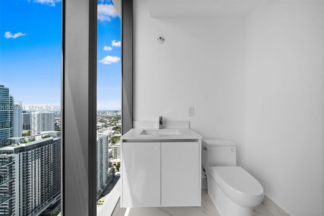 700 NE 24 2607, Miami, FL 33137