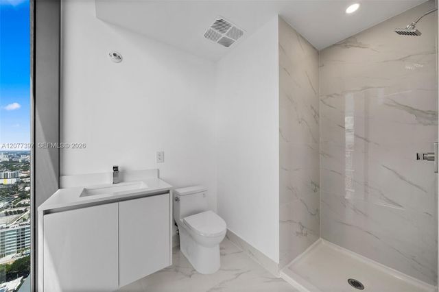700 NE 24 2607, Miami, FL 33137