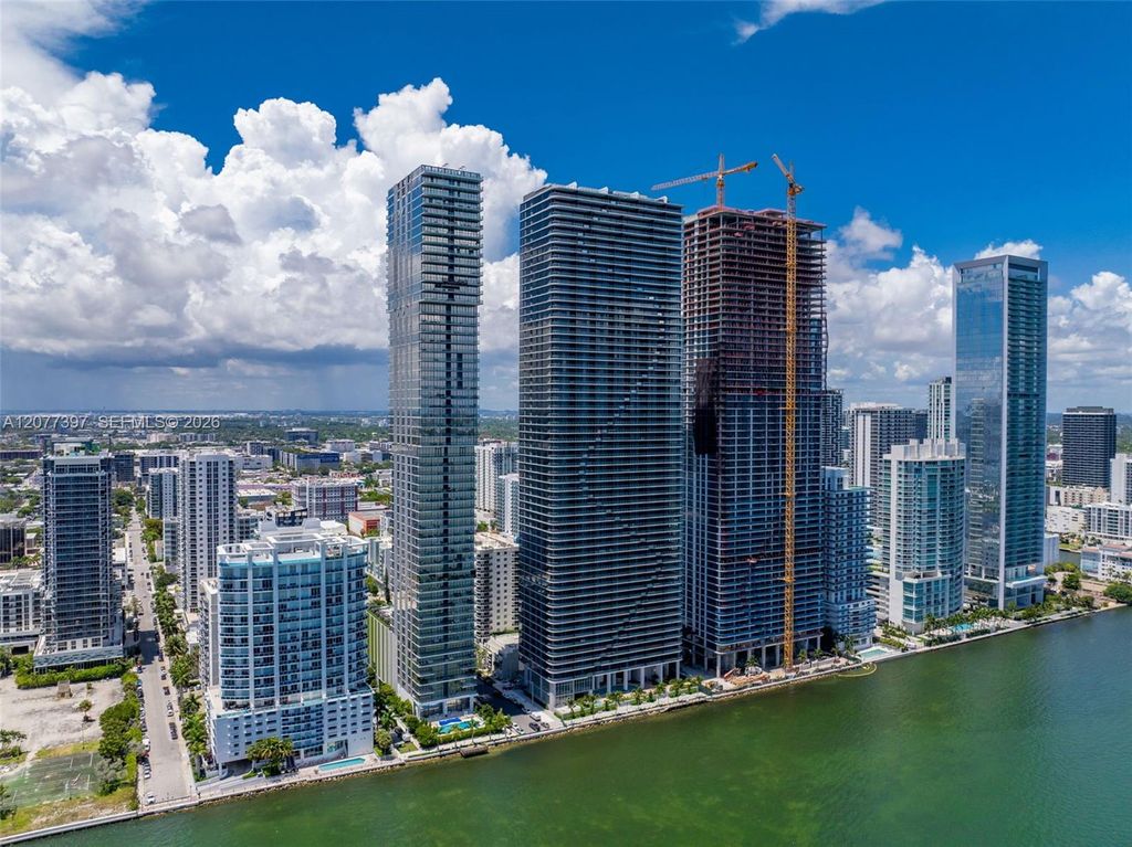 700 NE 24 2607, Miami, FL 33137