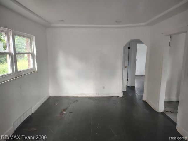 8860 Appoline Street, Detroit, MI 48228