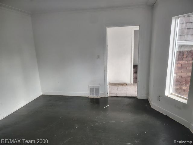 8860 Appoline Street, Detroit, MI 48228