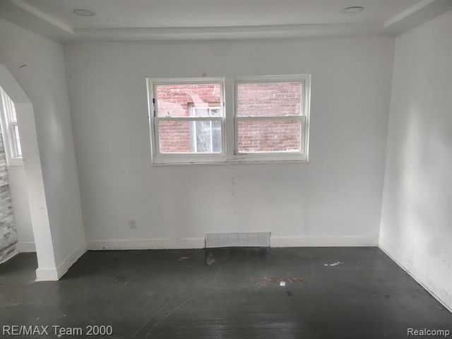8860 Appoline Street, Detroit, MI 48228