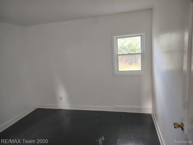 8860 Appoline Street, Detroit, MI 48228