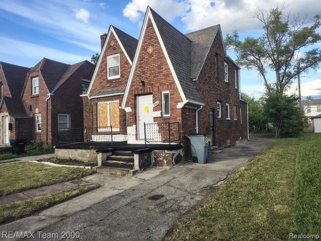 8860 Appoline Street, Detroit, MI 48228
