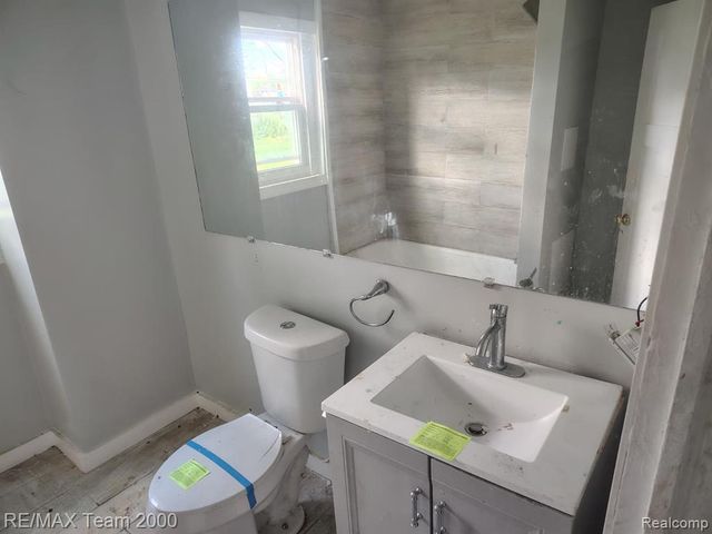8860 Appoline Street, Detroit, MI 48228