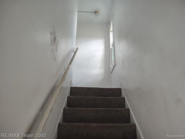 8860 Appoline Street, Detroit, MI 48228