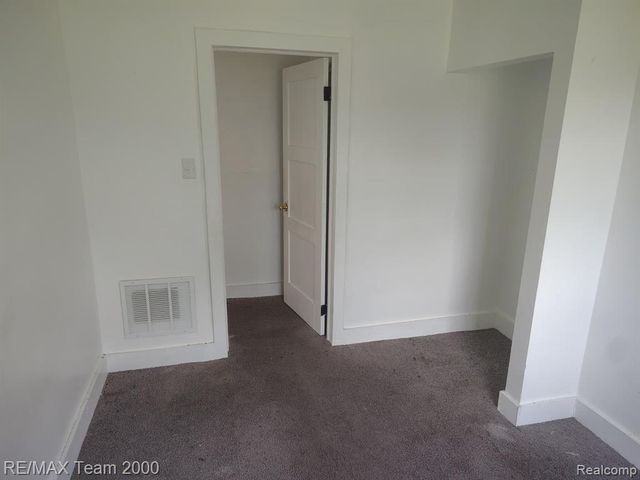 8860 Appoline Street, Detroit, MI 48228