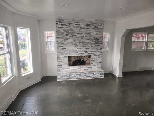 8860 Appoline Street, Detroit, MI 48228