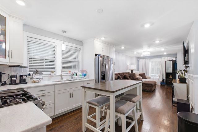 4041 W 56th Street, Chicago, IL 60629