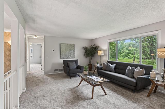 4750 Orleans Lane N, Plymouth, MN 55442