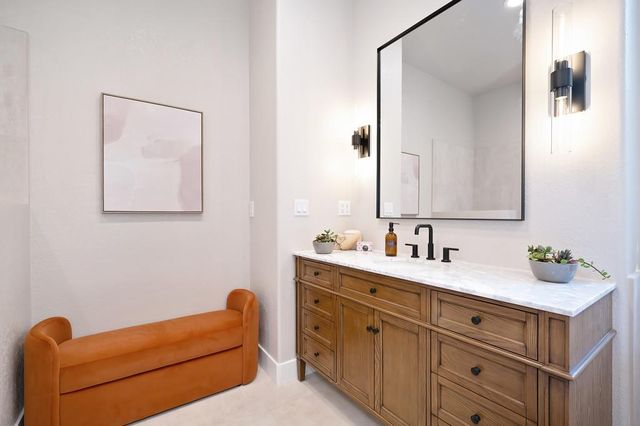 2721 Aspen Valley Ln, Sacramento, CA 95835