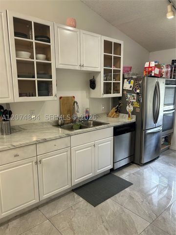 5587 Park Rd 5587, Dania Beach, FL 33312