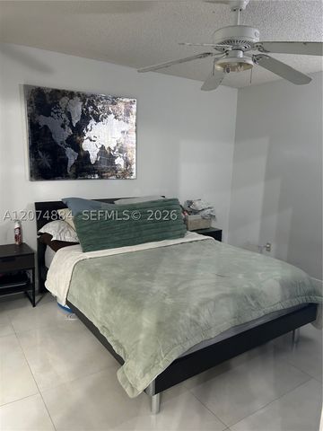 5587 Park Rd 5587, Dania Beach, FL 33312