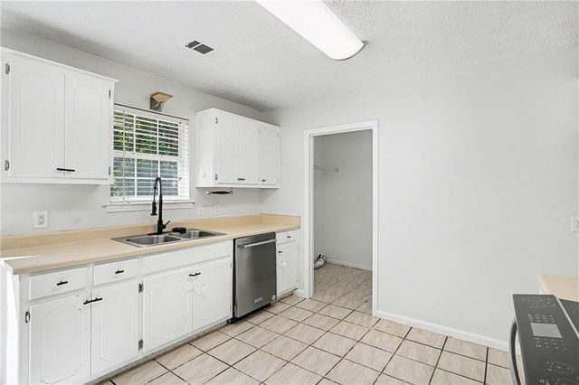 65 Belmont Circle, Covington, GA 30016