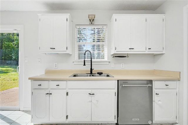 65 Belmont Circle, Covington, GA 30016