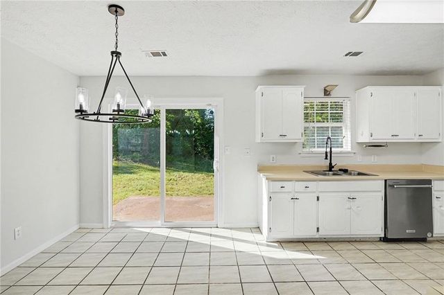65 Belmont Circle, Covington, GA 30016
