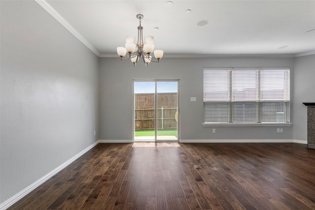 406 Hamilton Street, Lewisville, TX 75067