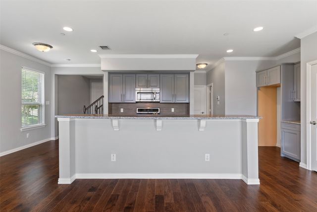 406 Hamilton Street, Lewisville, TX 75067