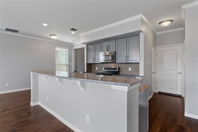 406 Hamilton Street, Lewisville, TX 75067