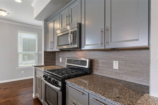 406 Hamilton Street, Lewisville, TX 75067