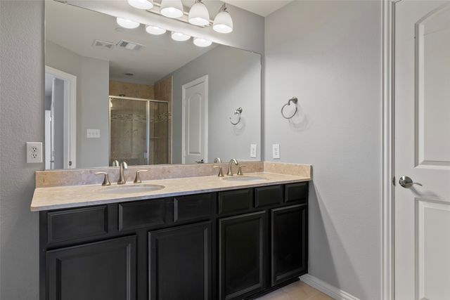 406 Hamilton Street, Lewisville, TX 75067