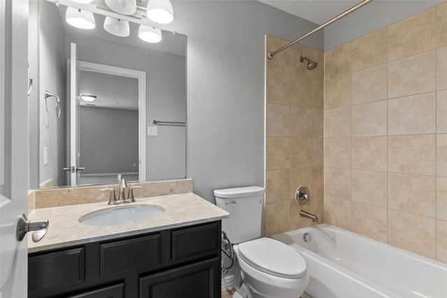 406 Hamilton Street, Lewisville, TX 75067