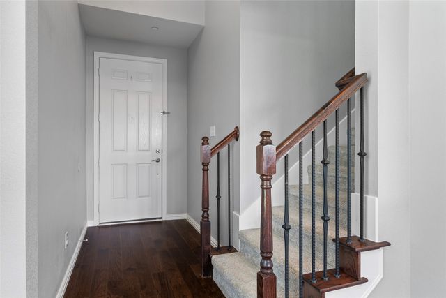 406 Hamilton Street, Lewisville, TX 75067