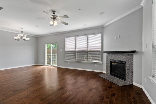 406 Hamilton Street, Lewisville, TX 75067