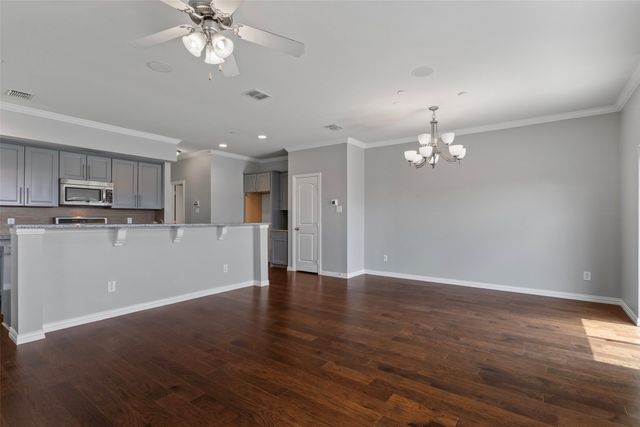 406 Hamilton Street, Lewisville, TX 75067